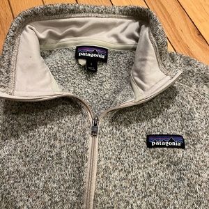 Women’s Patagonia Quarter Zip - Size Large
